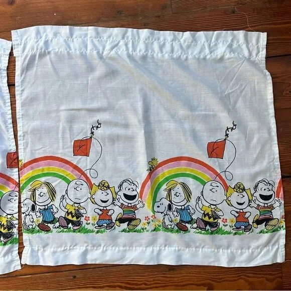 Vintage Peanuts Curtains 1966 Cafe Curtains With Ruffle Valance - Picture 4 of 13